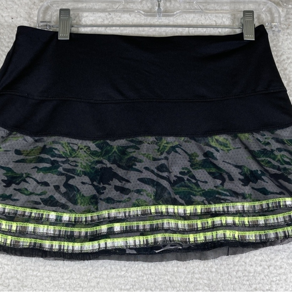 Stylish Black and Green Women's Skirt